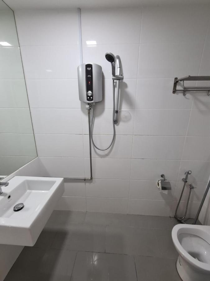 Sunrise Gurney Premium Executive City/Seafront Suite - Penang George Town Exterior foto