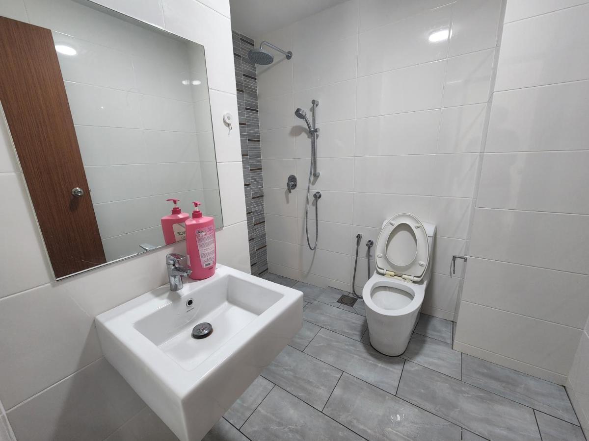 Sunrise Gurney Premium Executive City/Seafront Suite - Penang George Town Exterior foto